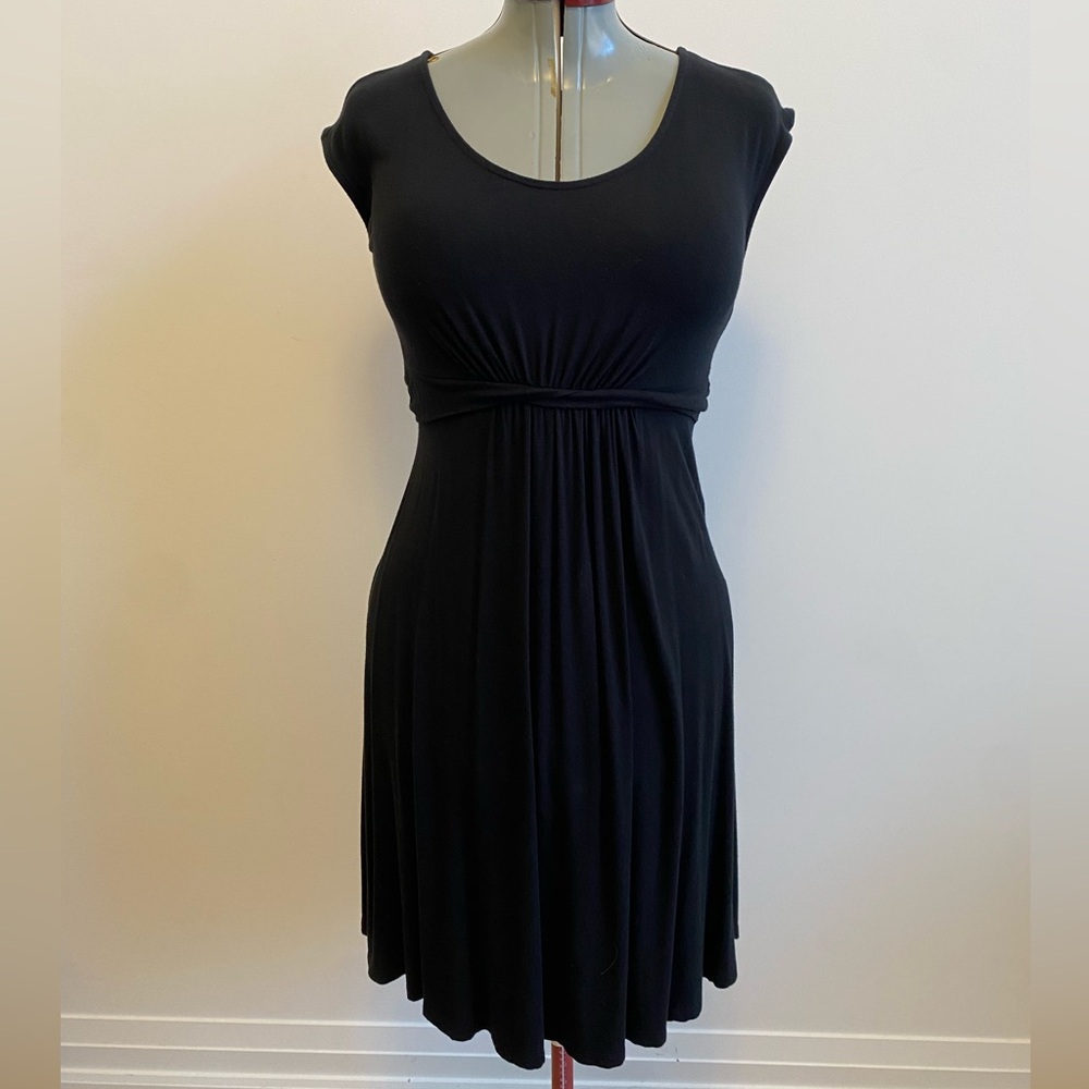 Liz Lange Classic Black Midi Dress